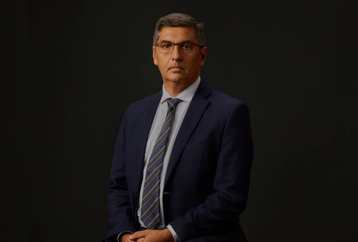Lu&iacute;s Miguel Gomes - Senior Accountant