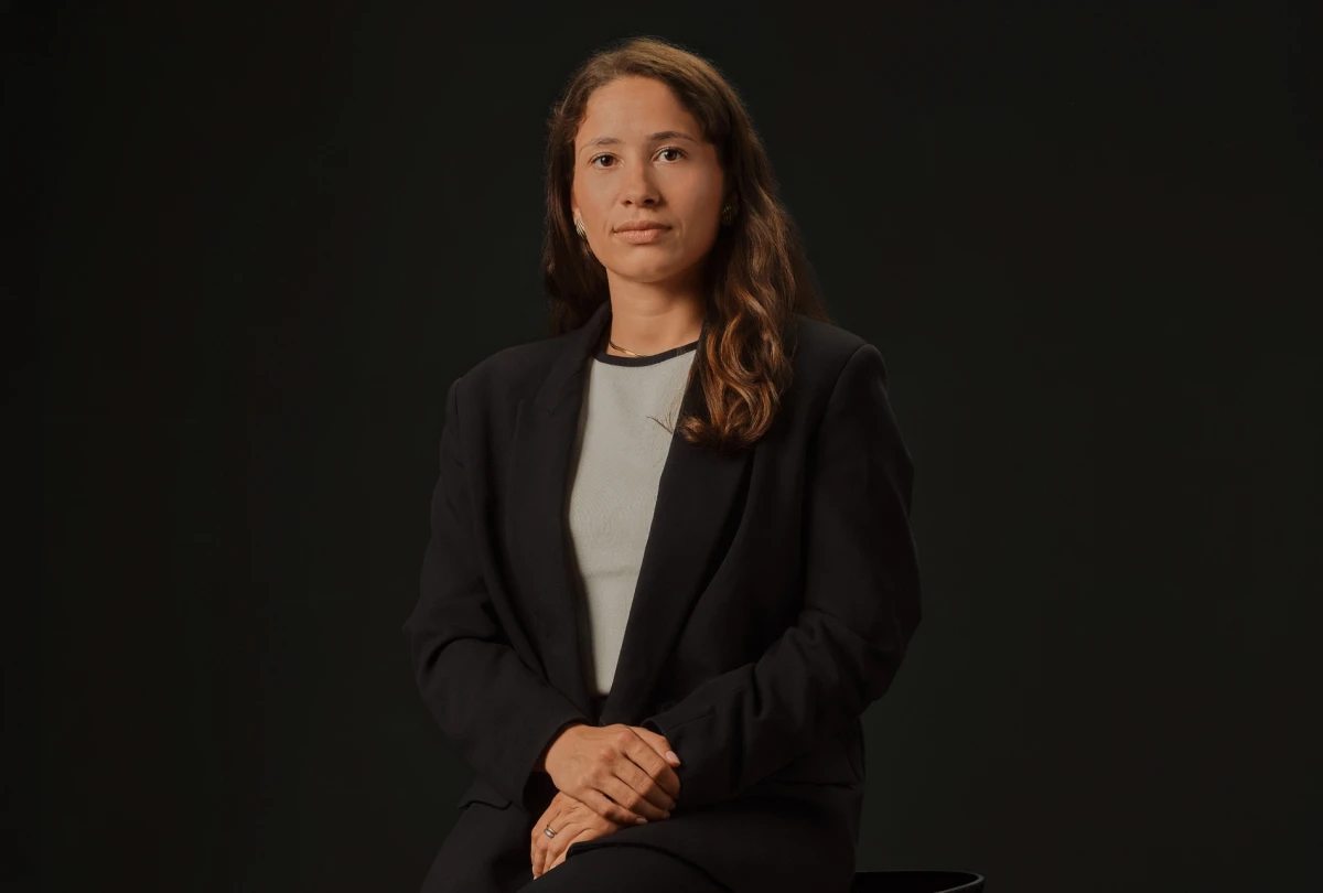 Diana Longarito - Associada