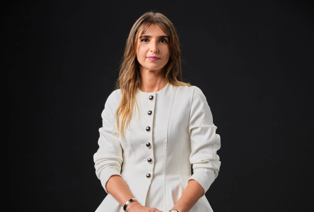 V&acirc;nia Marques Soares - S&oacute;cia Dower Business Services