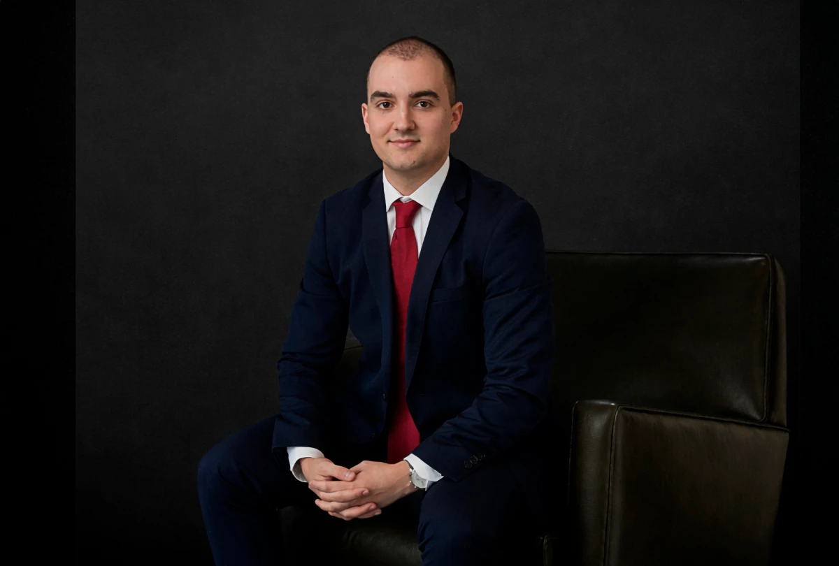 Vasco Carrola Santos - Associate